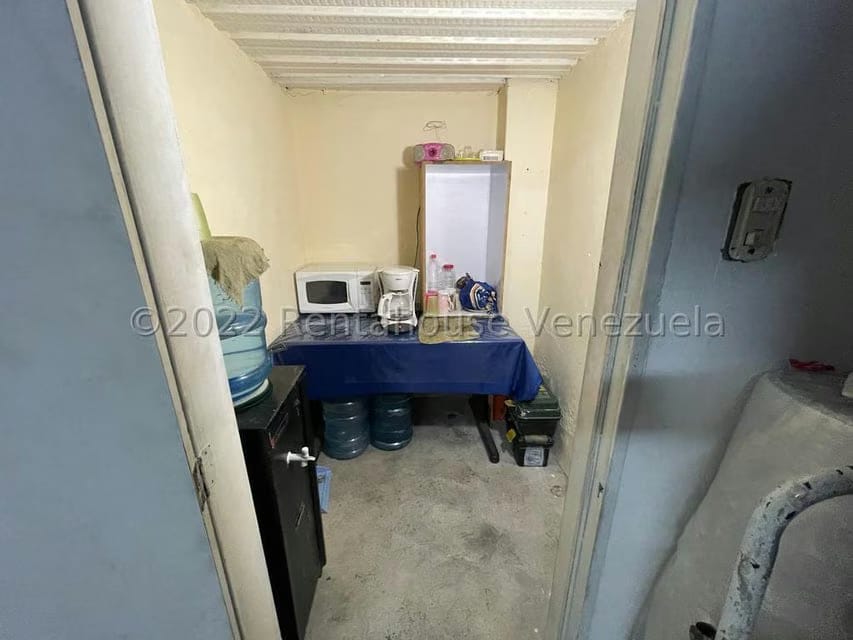 Comercial (Local Comercial) en Venta en Catia, Distrito Metropolitano - 8