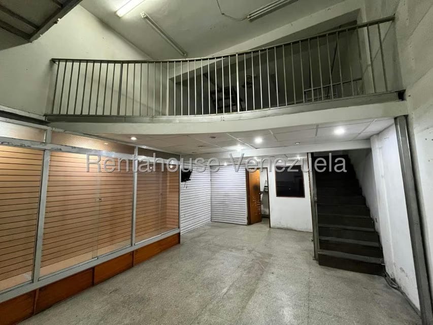 Comercial (Local Comercial) en Alquiler en Petare, Distrito Metropolitano - 2