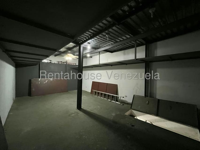 Comercial (Local Comercial) en Alquiler en Petare, Distrito Metropolitano - 11