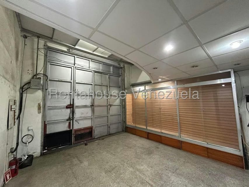 Comercial (Local Comercial) en Alquiler en Petare, Distrito Metropolitano - 4