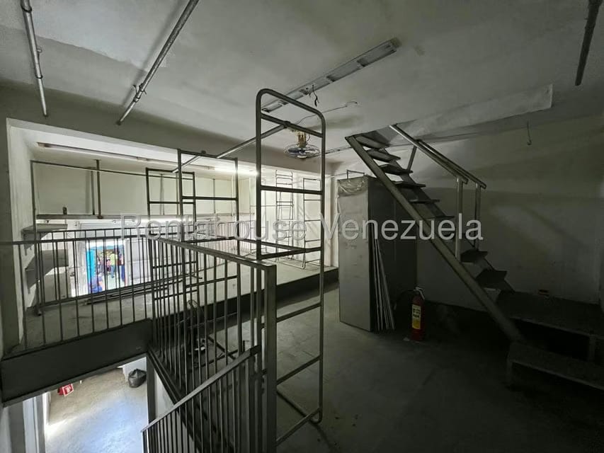 Comercial (Local Comercial) en Alquiler en Petare, Distrito Metropolitano - 6