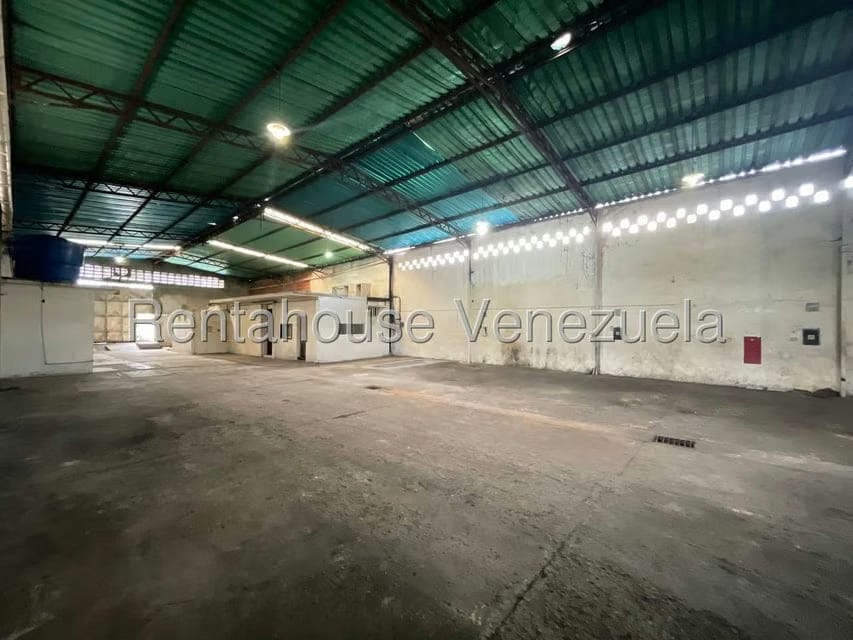 Comercial (Galpon - Deposito) en Venta en Avenida Bolivar, Aragua - 15