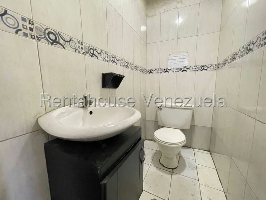 Comercial (Galpon - Deposito) en Venta en Avenida Bolivar, Aragua - 21