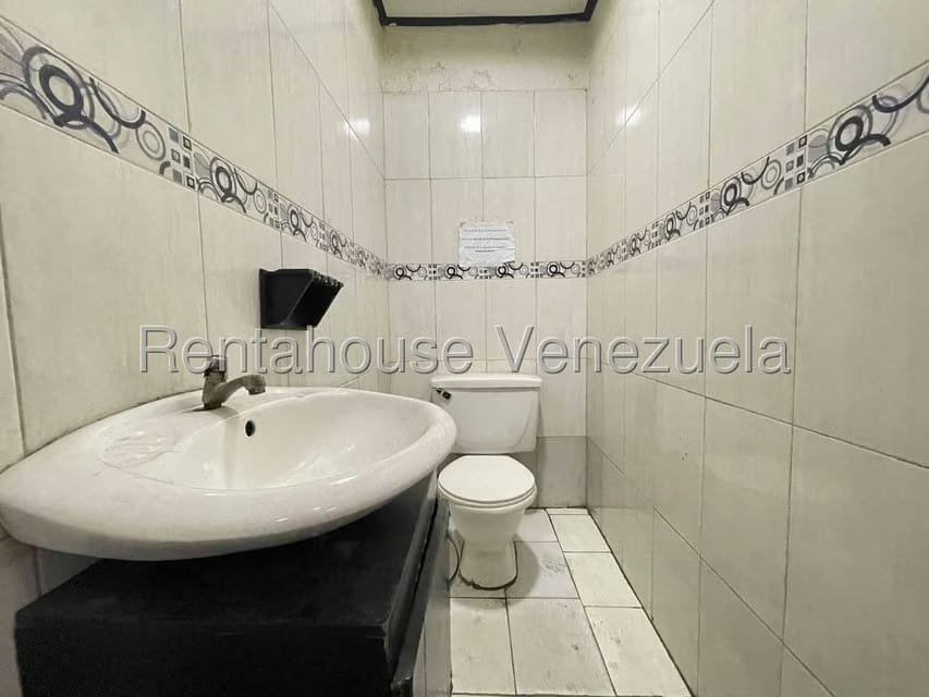 Comercial (Galpon - Deposito) en Venta en Avenida Bolivar, Aragua - 22