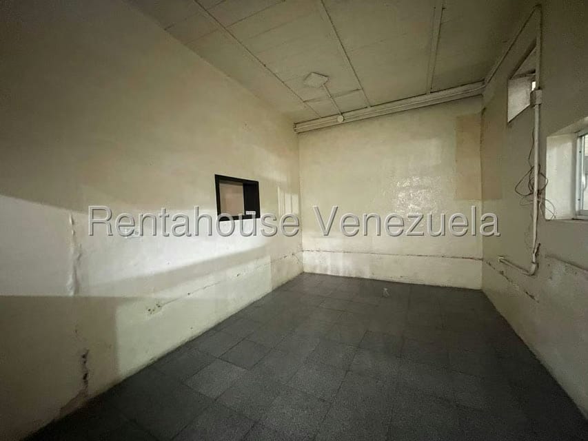 Comercial (Galpon - Deposito) en Venta en Avenida Bolivar, Aragua - 8