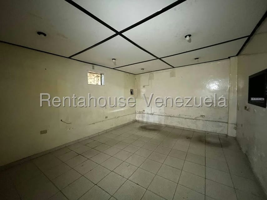 Comercial (Galpon - Deposito) en Venta en Avenida Bolivar, Aragua - 10