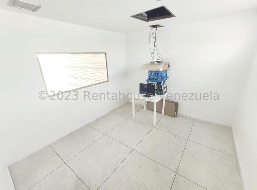 Comercial (Local Comercial) en Venta en Zona Este, Lara - 23