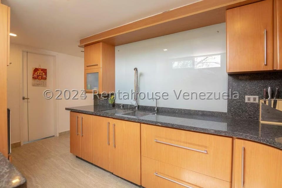 Casa (Multipes Niveles) en Venta en Los Naranjos del Cafetal, Distrito Metropolitano - 18