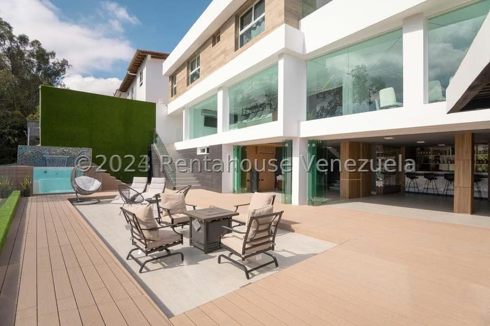 Casa (Multipes Niveles) en Venta en Los Naranjos del Cafetal, Distrito Metropolitano - 38