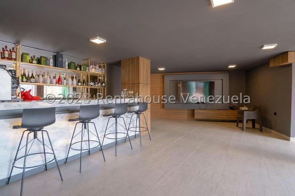 Casa (Multipes Niveles) en Venta en Los Naranjos del Cafetal, Distrito Metropolitano - 47