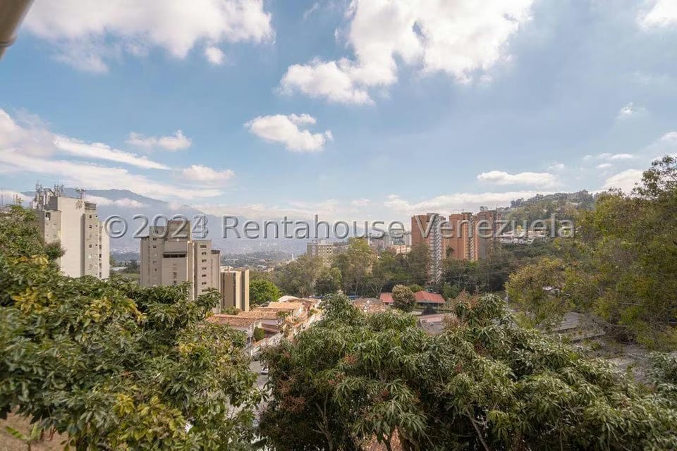Casa (Multipes Niveles) en Venta en Los Naranjos del Cafetal, Distrito Metropolitano - 50