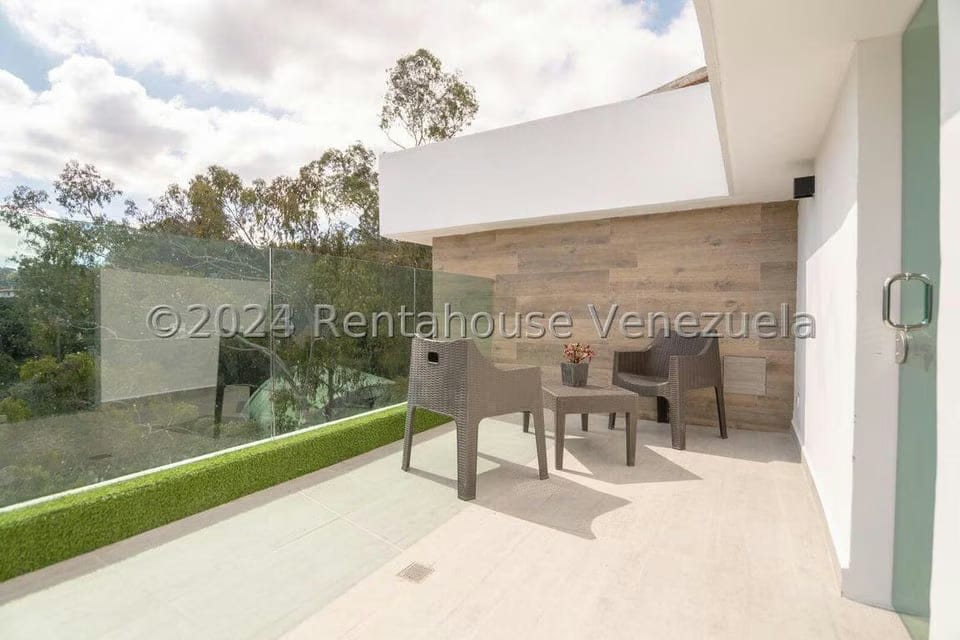 Casa (Multipes Niveles) en Venta en Los Naranjos del Cafetal, Distrito Metropolitano - 58