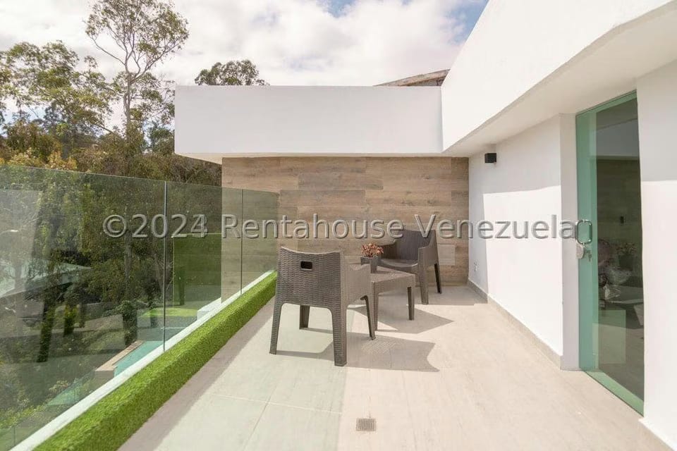 Casa (Multipes Niveles) en Venta en Los Naranjos del Cafetal, Distrito Metropolitano - 59
