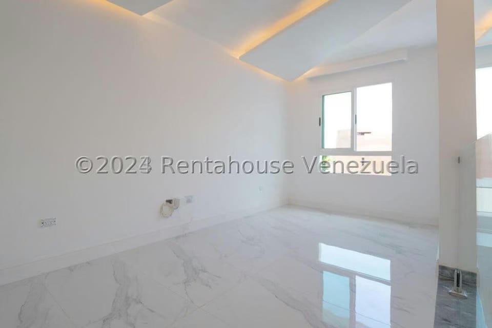 Casa (Multipes Niveles) en Venta en Los Naranjos del Cafetal, Distrito Metropolitano - 65