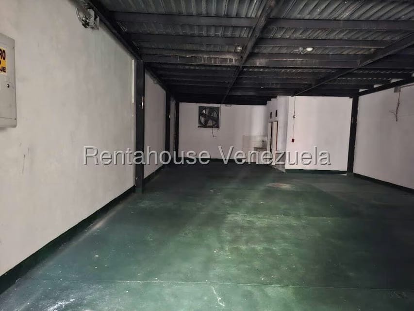 Comercial (Local Comercial) en Venta en Sarria, Distrito Metropolitano - 4