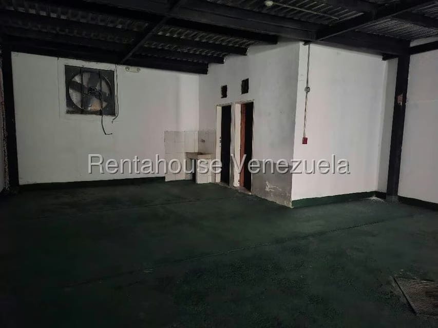 Comercial (Local Comercial) en Venta en Sarria, Distrito Metropolitano - 5