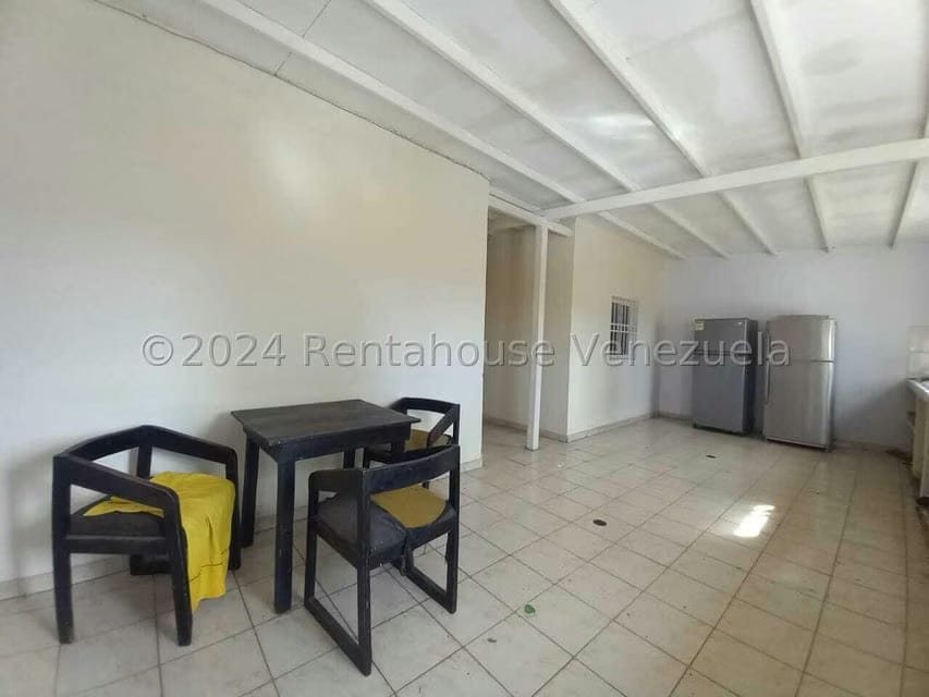 Casa (1 Nivel) en Venta en Centro, Falcon - 4