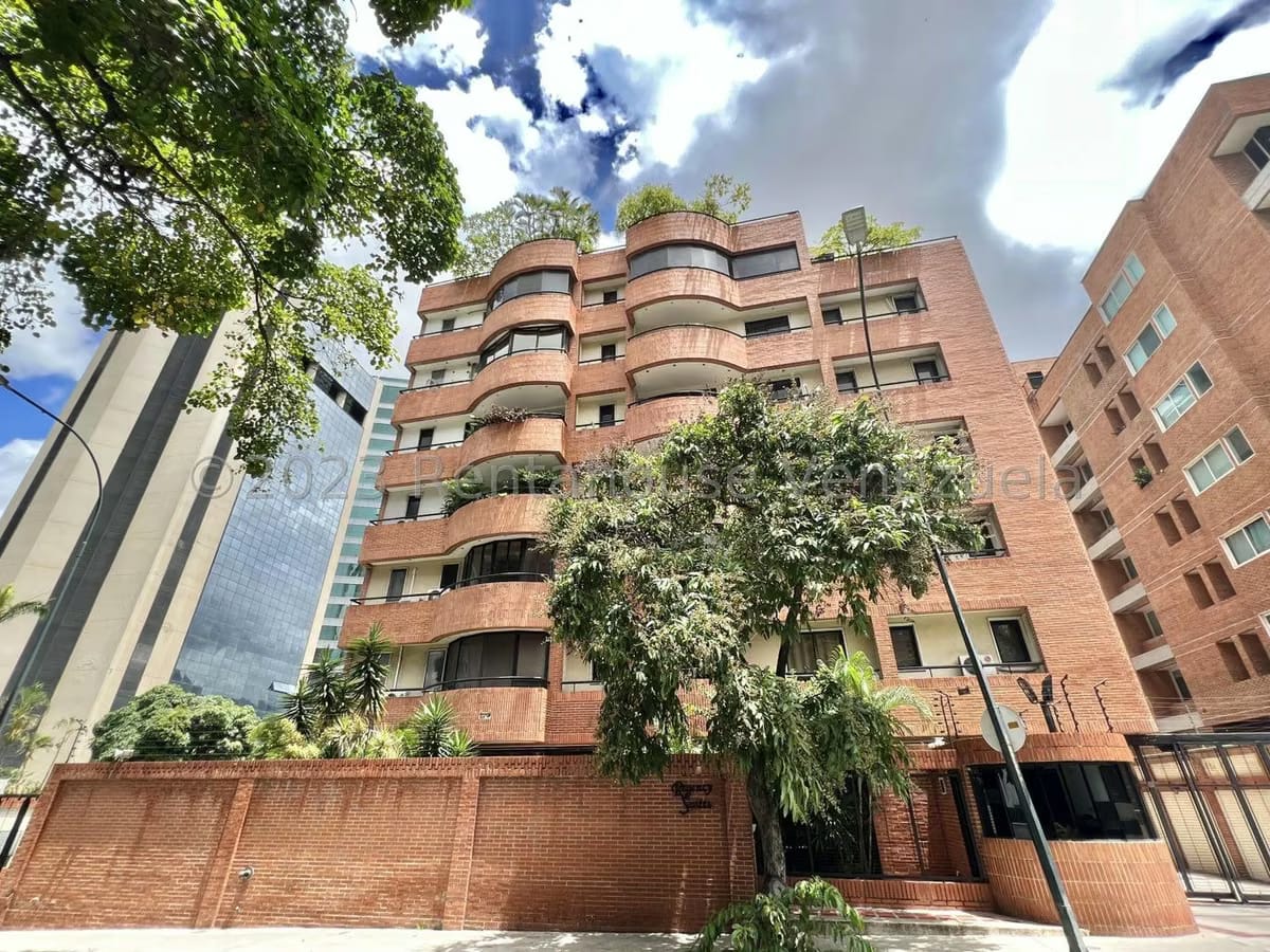 APARTAMENTO EN VENTA – ELENA MARIN NOBREGA