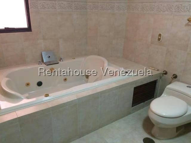 Apartamento (1 Nivel) en Alquiler en Bellas Artes, Zulia - 36