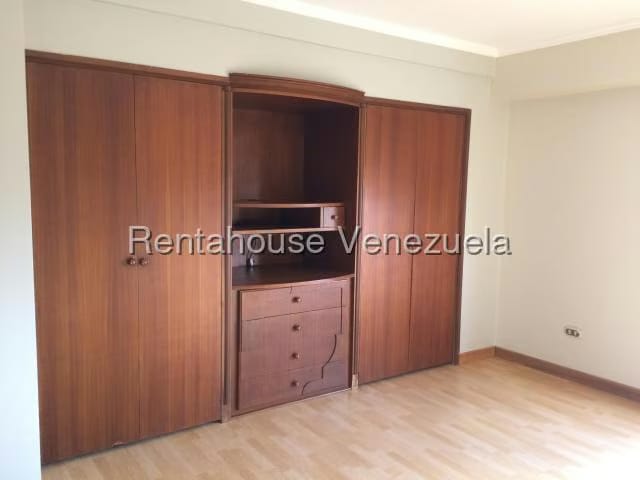 Apartamento (1 Nivel) en Alquiler en Bellas Artes, Zulia - 43