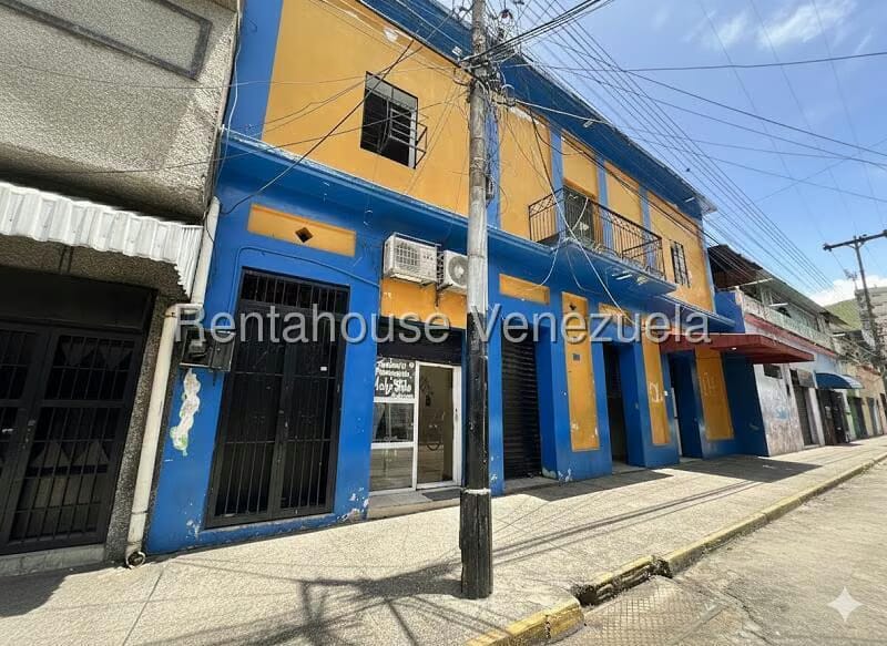 Casa (Multipes Niveles) en Venta en Centro, Aragua