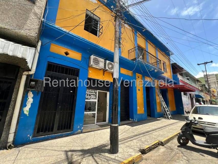 Casa (Multipes Niveles) en Venta en Centro, Aragua - 2