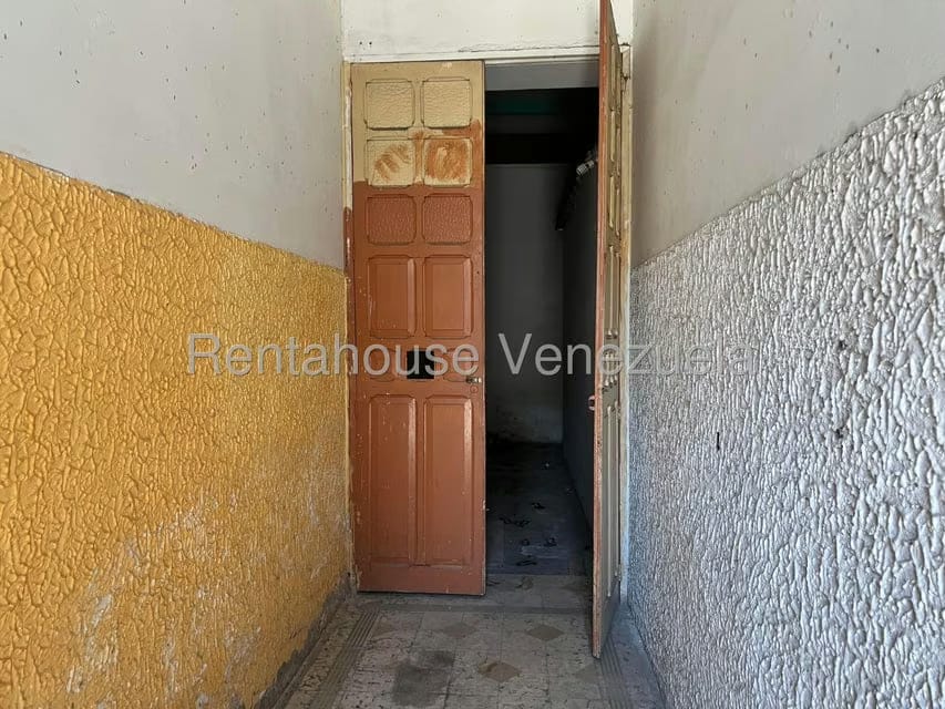 Casa (Multipes Niveles) en Venta en Centro, Aragua - 16
