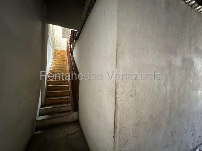 Casa (Multipes Niveles) en Venta en Centro, Aragua - 19