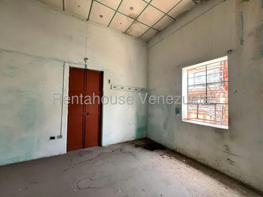 Casa (Multipes Niveles) en Venta en Centro, Aragua - 29