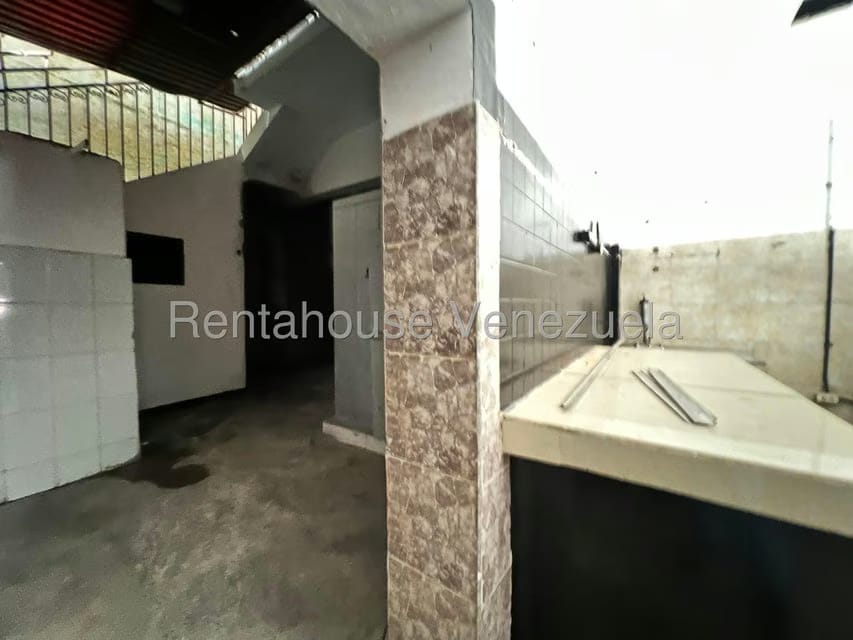 Casa (Multipes Niveles) en Venta en Centro, Aragua - 8