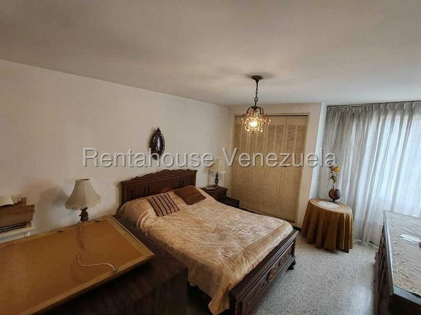 Apartamento (1 Nivel) en Alquiler en El Bosque, Distrito Metropolitano - 11