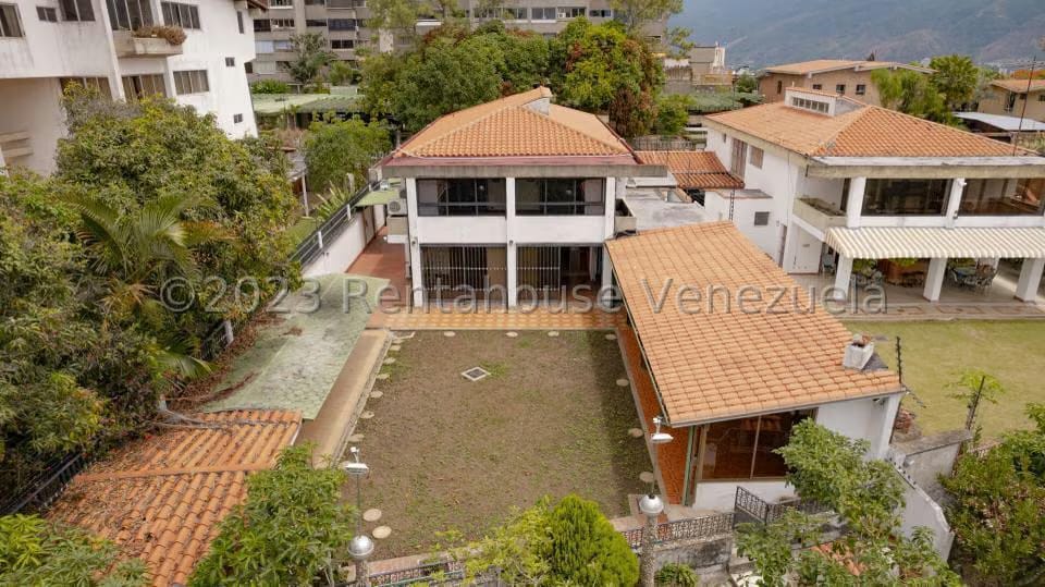 CASA EN VENTA-SELENE MARIN NOBREGA- MLS#23-25356