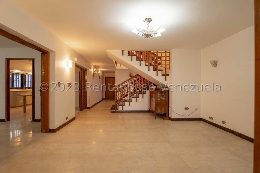 CASA EN VENTA-SELENE MARIN NOBREGA- MLS#23-25356 - 2