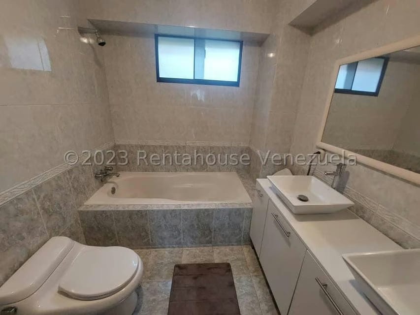 Apartamento (1 Nivel) en Venta en Miranda, Distrito Metropolitano - 29