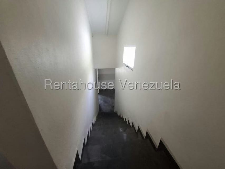 Casa (Duplex) en Alquiler en Trapiche Villas, Lara - 14