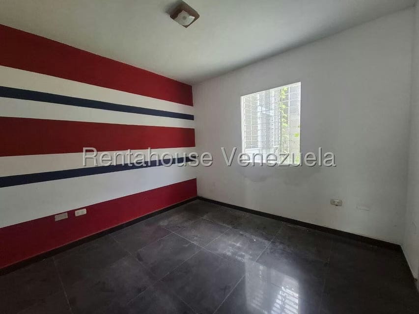 Casa (Duplex) en Alquiler en Trapiche Villas, Lara - 28