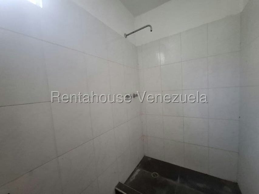 Casa (Duplex) en Alquiler en Trapiche Villas, Lara - 30