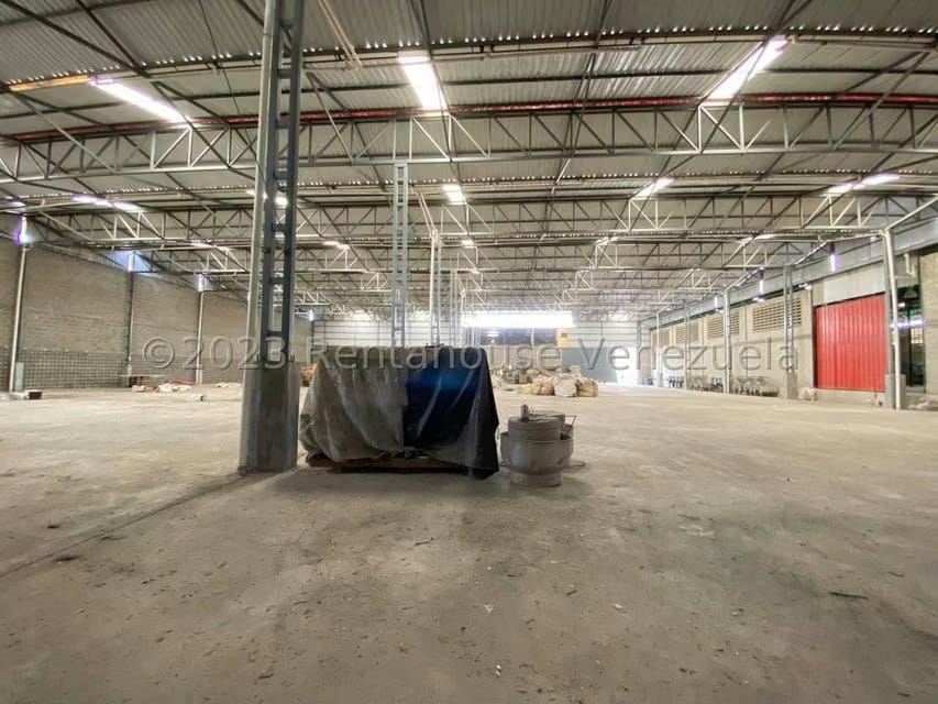 Comercial (Local Comercial) en Venta en Zona Industrial 2, Lara - 12