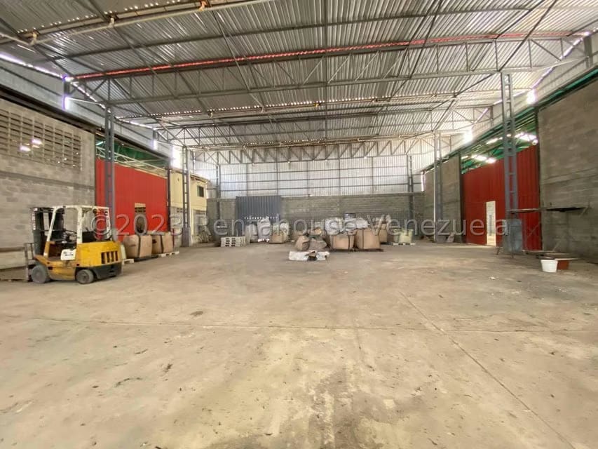Comercial (Local Comercial) en Venta en Zona Industrial 2, Lara - 13