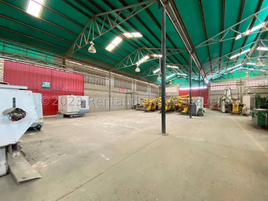 Comercial (Local Comercial) en Venta en Zona Industrial 2, Lara - 28