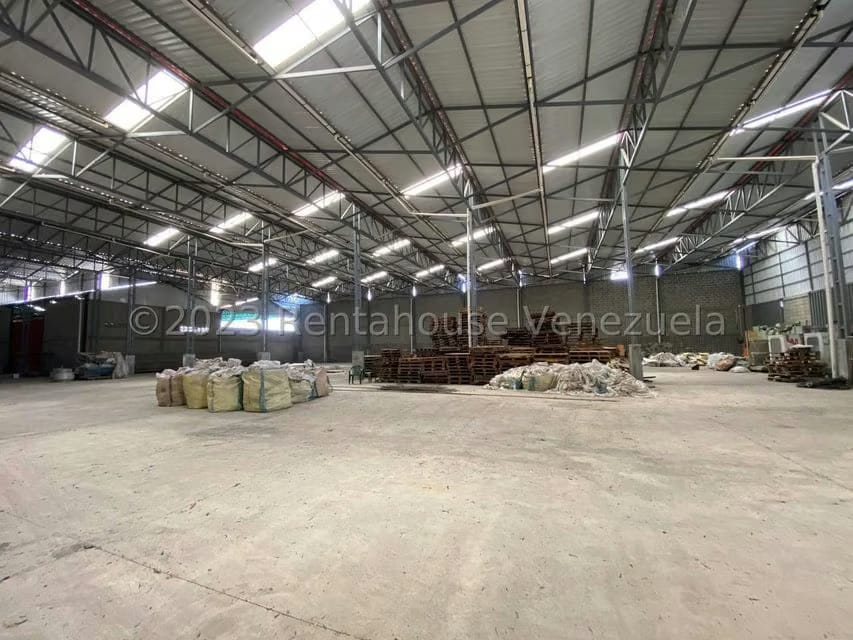 Comercial (Local Comercial) en Venta en Zona Industrial 2, Lara - 4