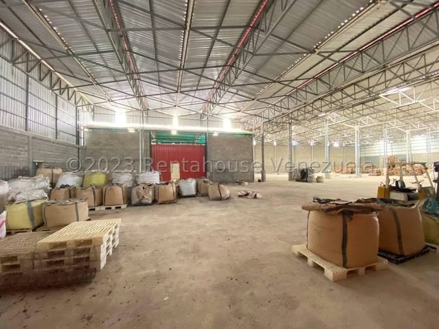 Comercial (Local Comercial) en Venta en Zona Industrial 2, Lara - 37