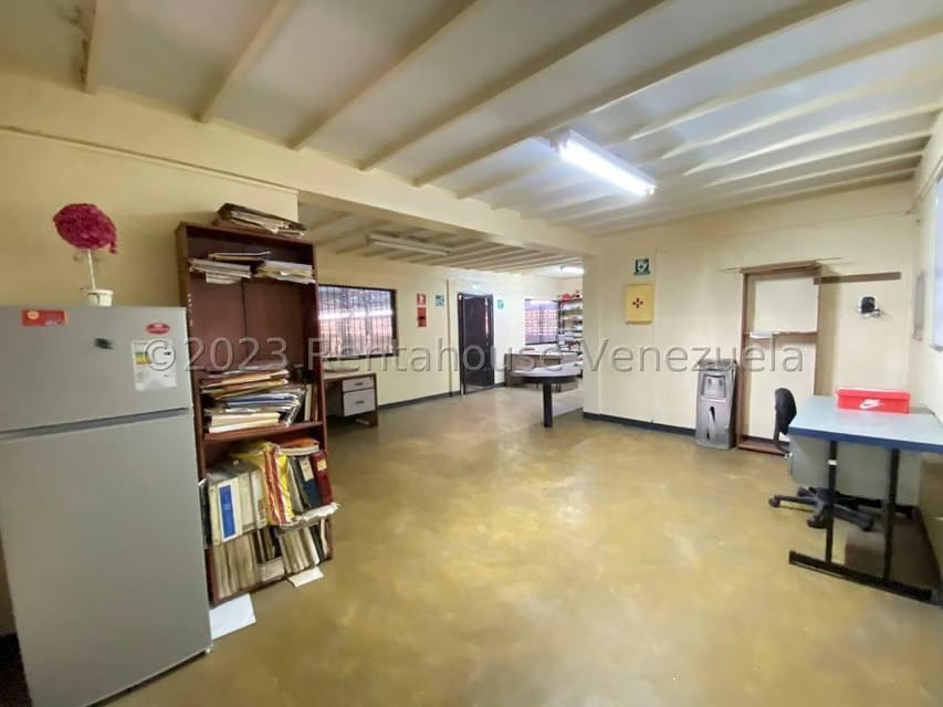 Comercial (Local Comercial) en Venta en Zona Industrial 2, Lara - 39