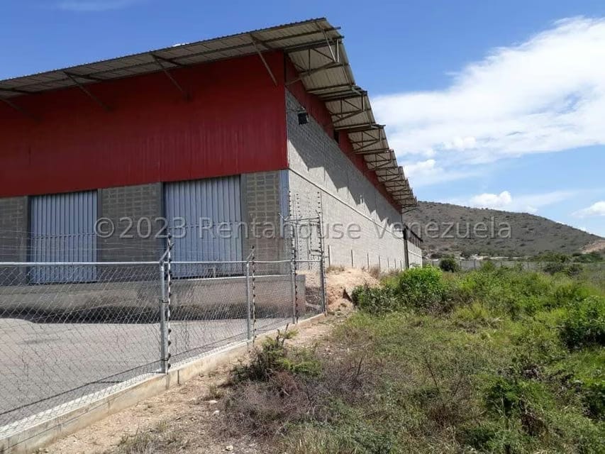 Comercial (Local Comercial) en Venta en Zona Industrial 2, Lara - 47