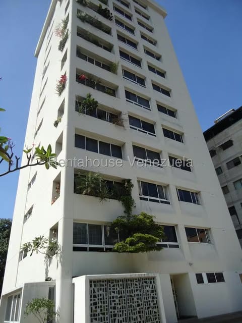 Apartamento (1 Nivel) en Alquiler en La Campiña, Distrito Metropolitano