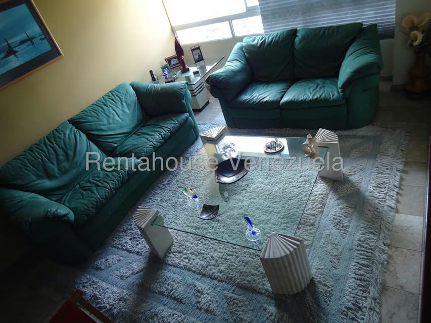 Apartamento (1 Nivel) en Alquiler en La Campiña, Distrito Metropolitano - 2