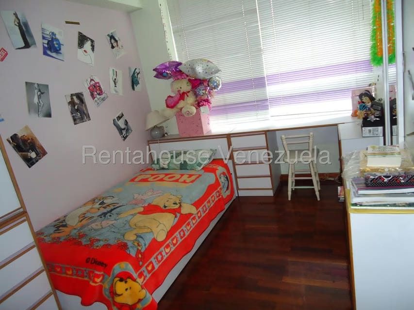 Apartamento (1 Nivel) en Alquiler en La Campiña, Distrito Metropolitano - 12