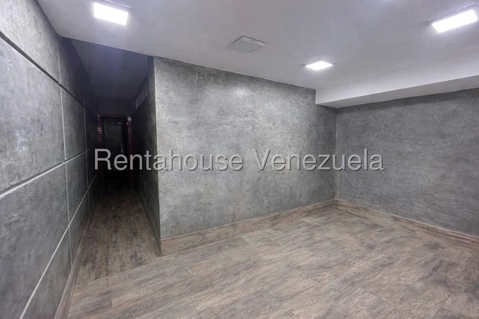 Comercial (Local Comercial) en Venta en Zona Centro, Aragua - 41