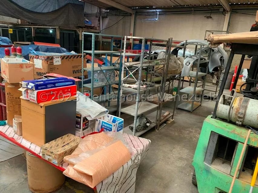 Comercial (Galpon - Deposito) en Venta en Boleita Sur, Distrito Metropolitano - 21