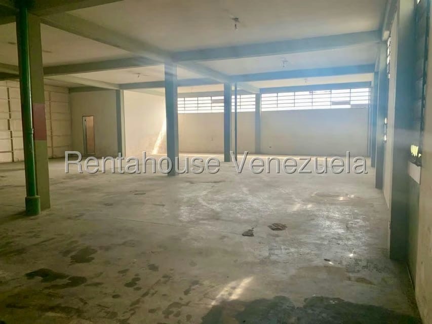 Comercial (Galpon - Deposito) en Alquiler en El Valle, Distrito Metropolitano - 6